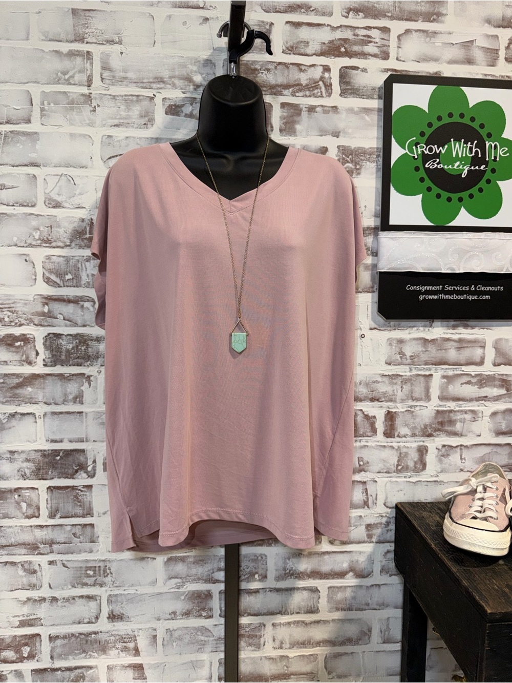 Maurices Mauve Pink V-Neck Top XL